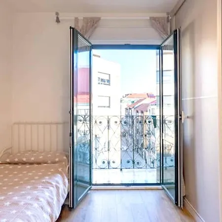 Adiskidetasuna Kalea Apartamento *