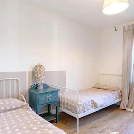 Apartamento Adiskidetasuna Kalea