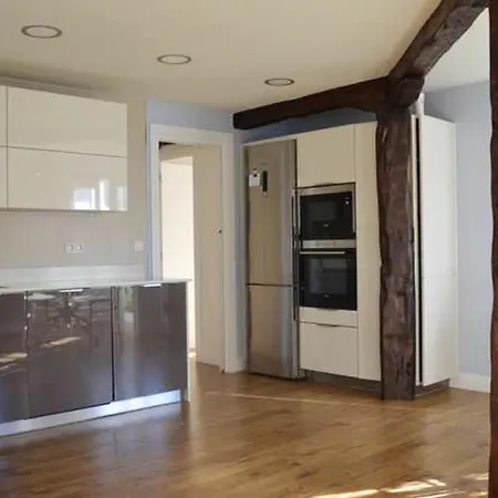 Apartamento Adiskidetasuna Kalea *